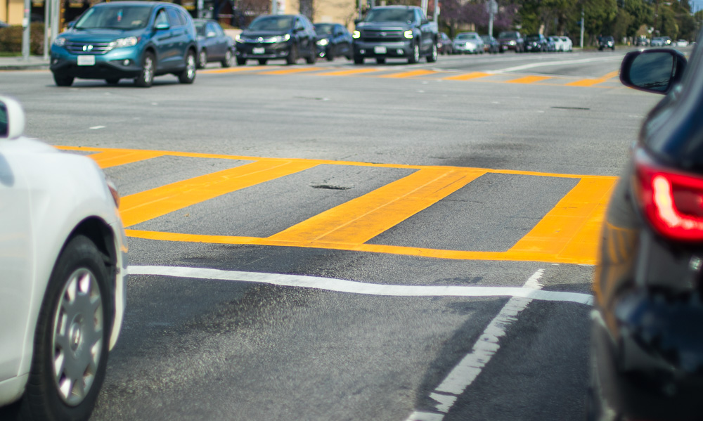 Denton, TX – Pedestrian Hurt in Crash on E McKinney St