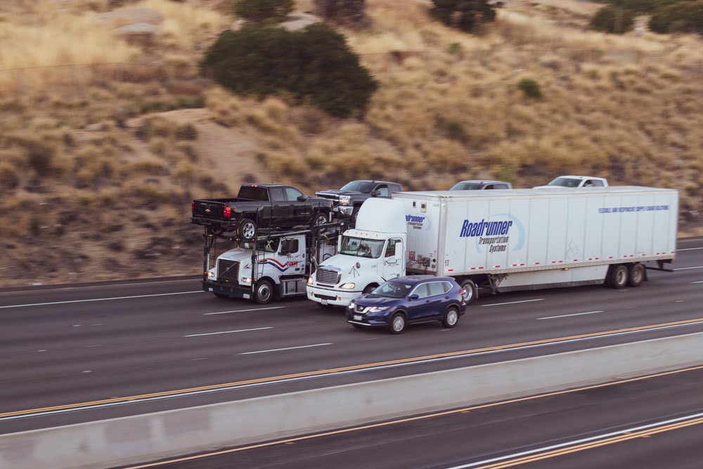 Lindale, TX – Truck Crash Reported on I-20 near MM 556