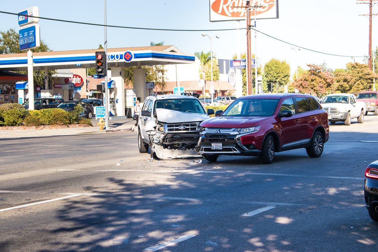 Farmers Branch, TX – Auto Wreck on Webb Chapel Rd near Fyke Rd