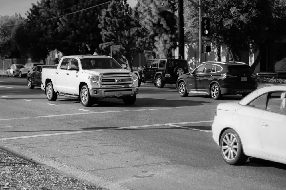 Beaumont, TX – Crash on N Dowlen Rd Sends at Least One to Hospital
