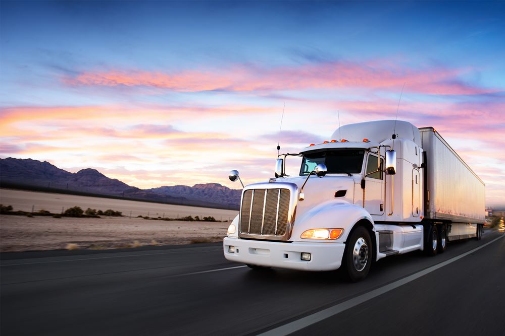 Tyler, TX – Crash Involving 18-Wheeler at S Broadway Ave and Chimney Rock Dr