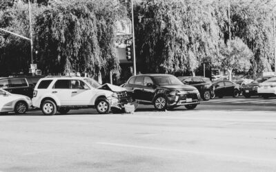 Tyler, TX – Broadway Ave Crash Sends Vehicle Off Road