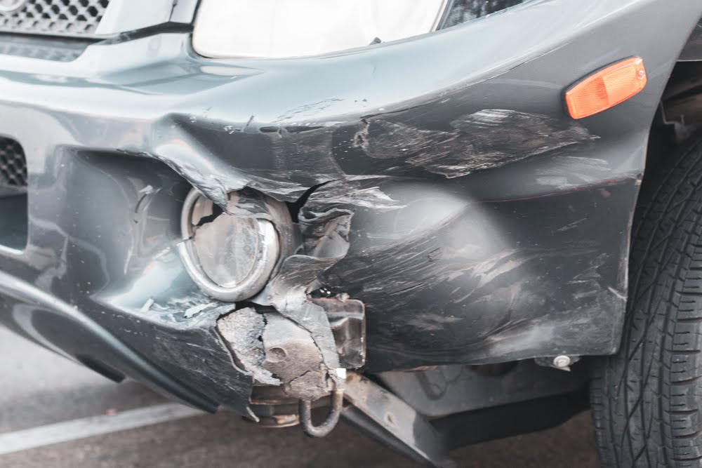 Smith County, TX - Rollover Crash on I-20 Near Mile Marker 549 Leaves Two Injured